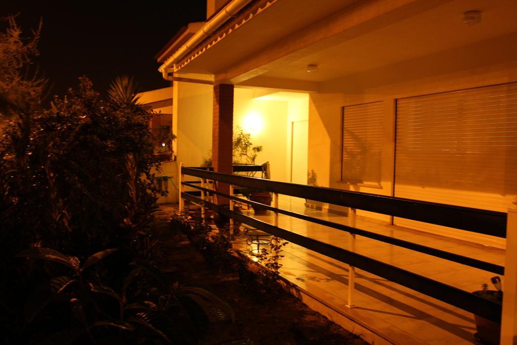 Canas Beach House - Al Арея-Бранка Екстер'єр фото